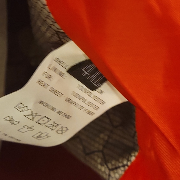 Heated Bright Red Jacket - Picture 6 of 8